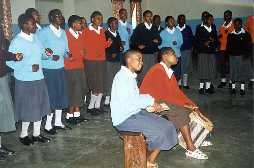 Musik und Tanzen in der Pallotti-Schule